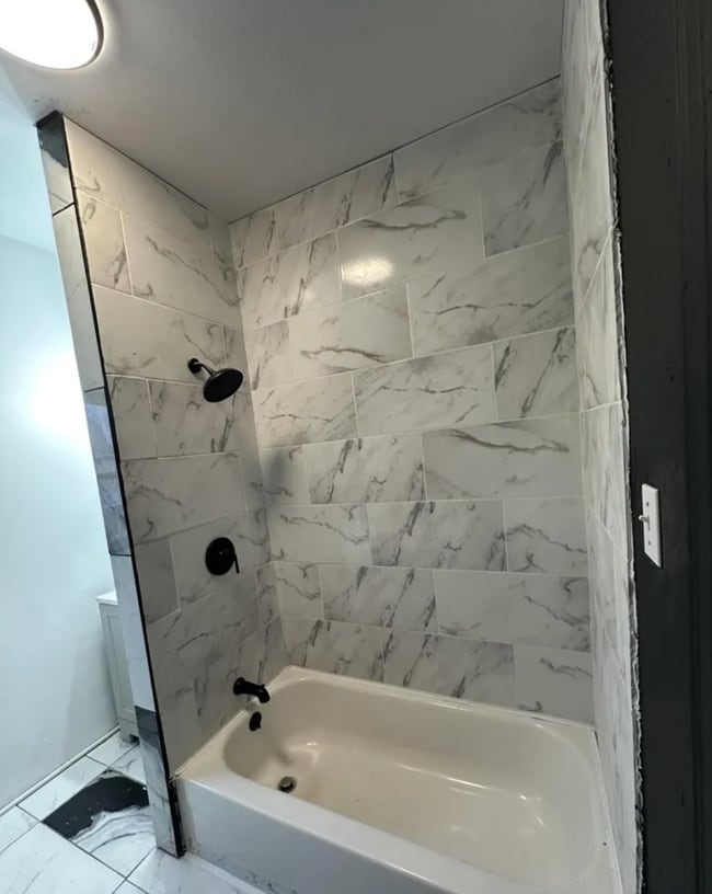 Building Photo - 705 2nd Ave