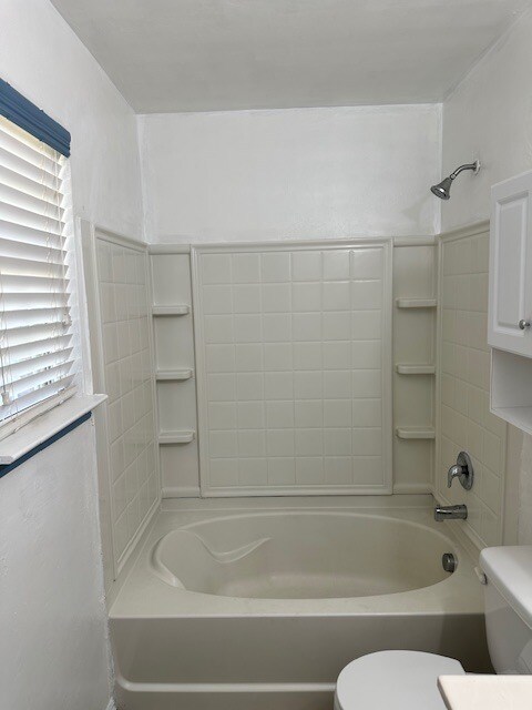 Building Photo - 6144 Cielo Ter