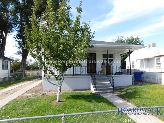 Building Photo - Fantastic SLC home!