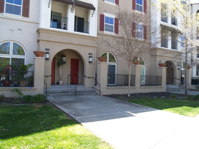 Primary Photo - Private Street Entrance! Attached Garage! ...