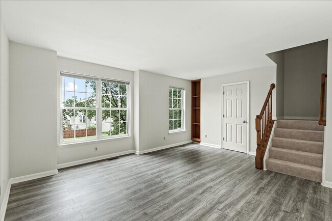 Building Photo - COMING SOON- 3 Bedroom 2 Half Bath Townhome in Spotsylvania
