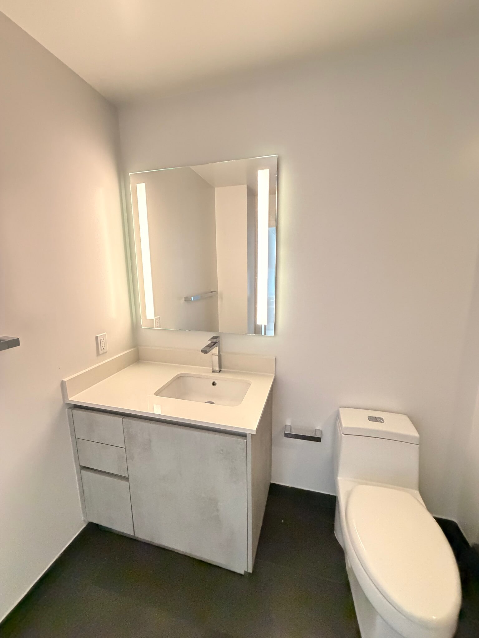 Building Photo - 275 NW 26th St