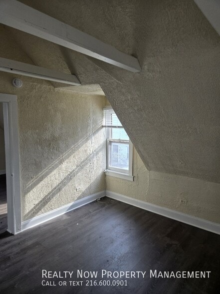 Building Photo - 2086 W 81st St