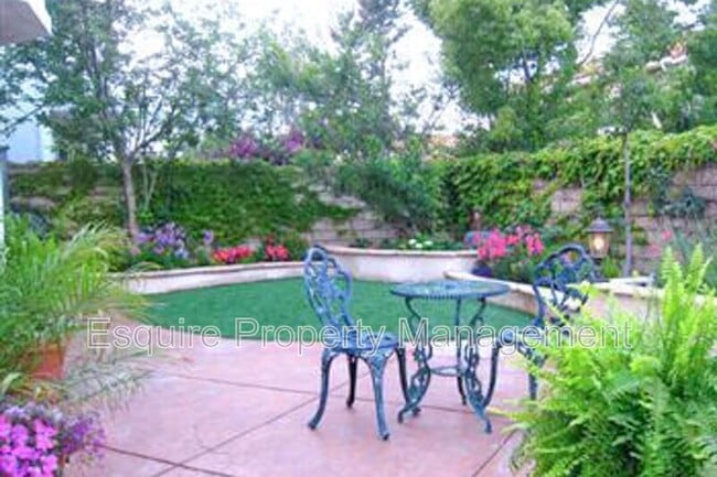 Building Photo - 1735 Butterfly Ct