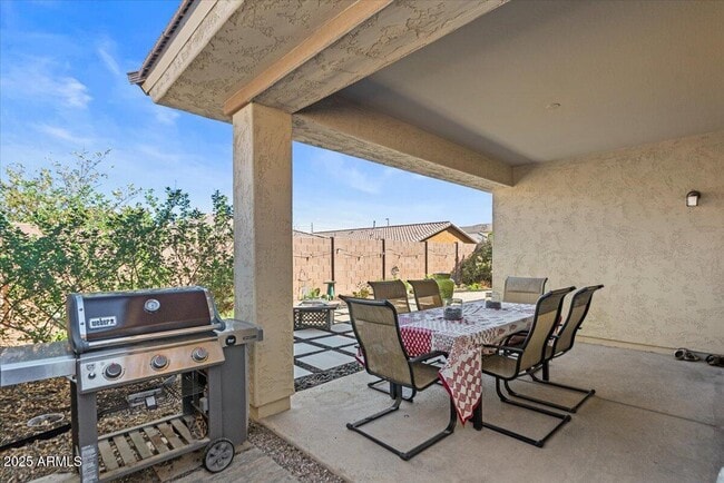 Building Photo - 2674 E Cherry Hill Dr