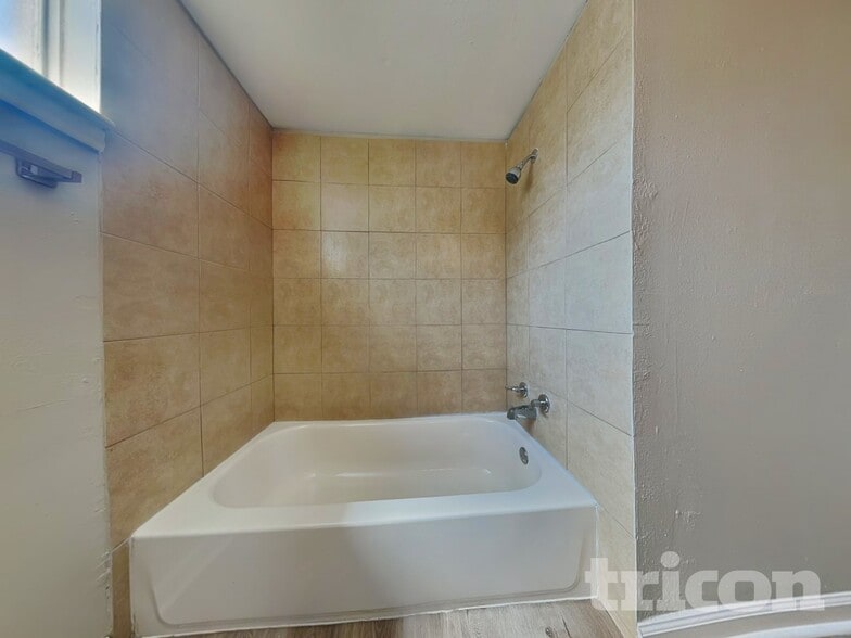 Building Photo - 5503 Jumada Cir