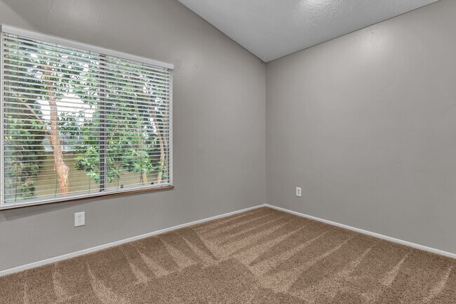 Building Photo - 3097 W Cheryllyn Ln