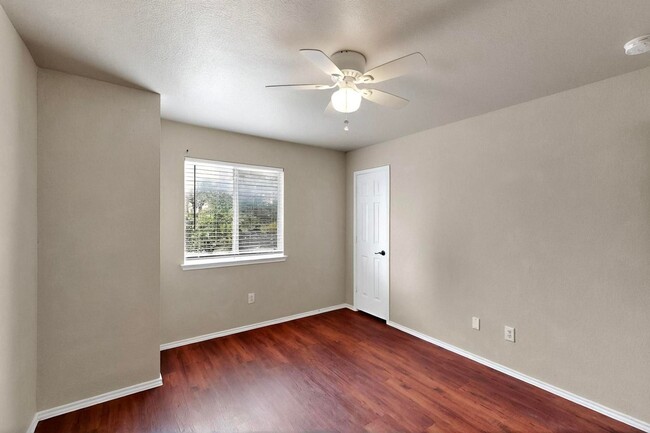 Building Photo - Spacious Family Home with Room to Grow