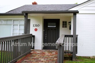Building Photo - 1310 Fairview Ave