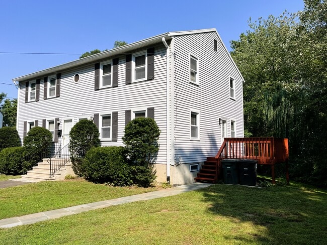 Building Photo - 21 Jones Ct