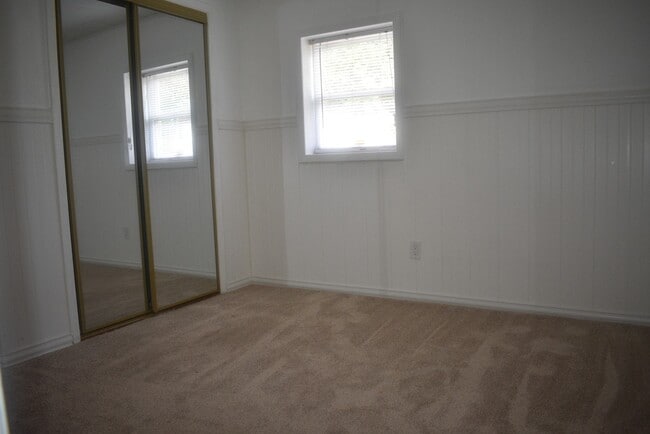 Building Photo - 28 Rinkus Dr