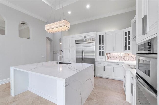 Building Photo - 10980 NW 78th Pl