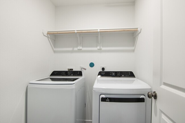 Building Photo - 25653 Rose Creek Dr