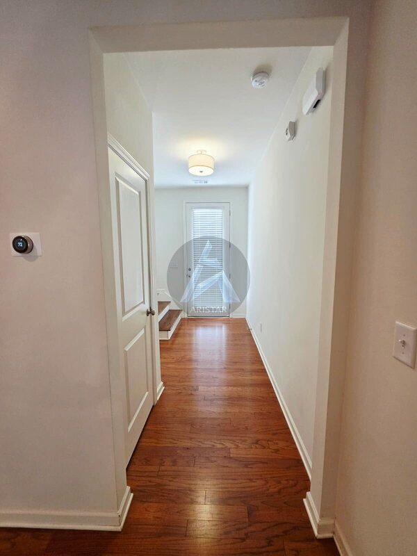 Building Photo - 5270 Mill Way