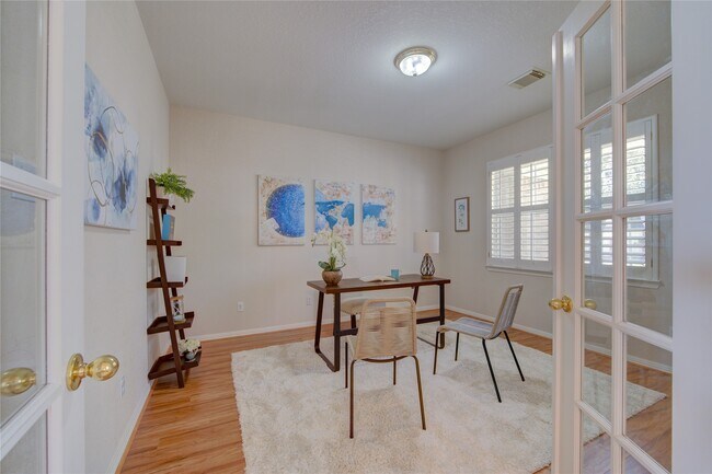 Building Photo - 22514 Jutewood Ln