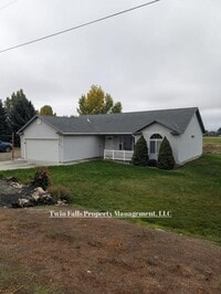 Building Photo - 213 Settlers Way W