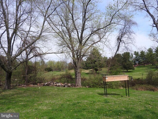 Building Photo - 2711 Bel Pre Rd