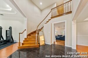 Building Photo - 7 Inwood Knoll