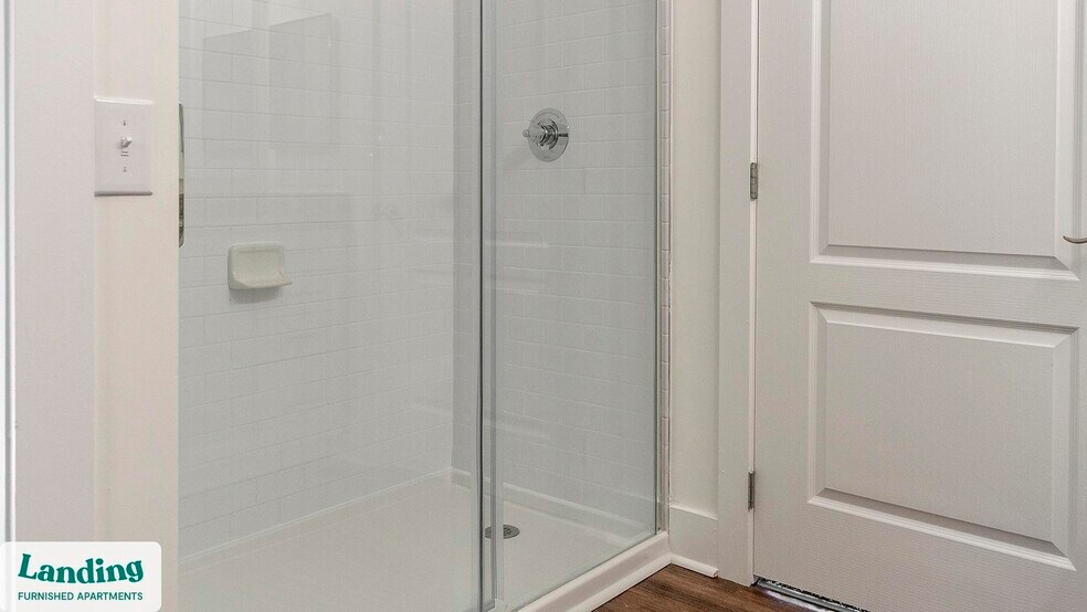 Building Photo - 901 Kelly Green Ln