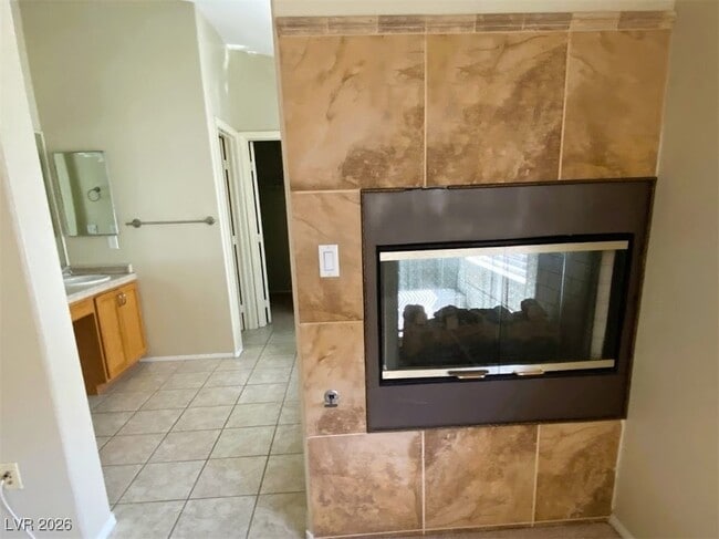 Building Photo - 10863 Vista Marbella Ave