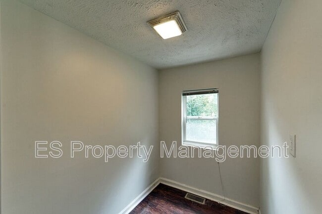 Building Photo - 2623 Indianapolis Ave
