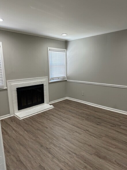 Office /formal living - 614 Bay Tree Ct