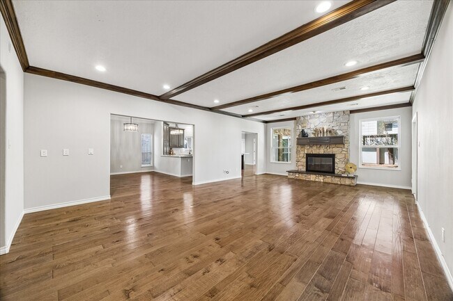 Building Photo - 1030 Crossroads Dr