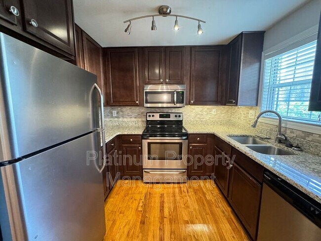 Building Photo - 311 Peachtree Hills Ave NE