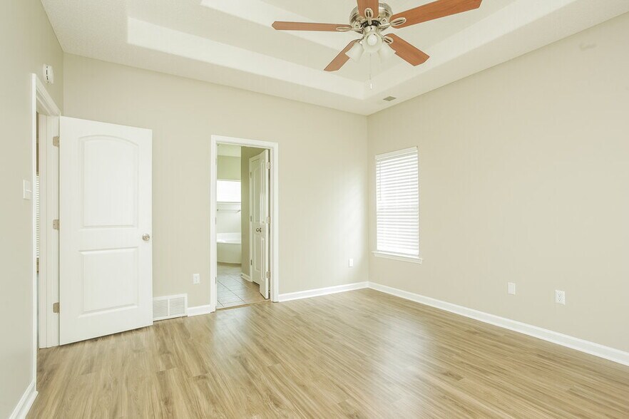 Building Photo - 6856 Cades Brook Dr