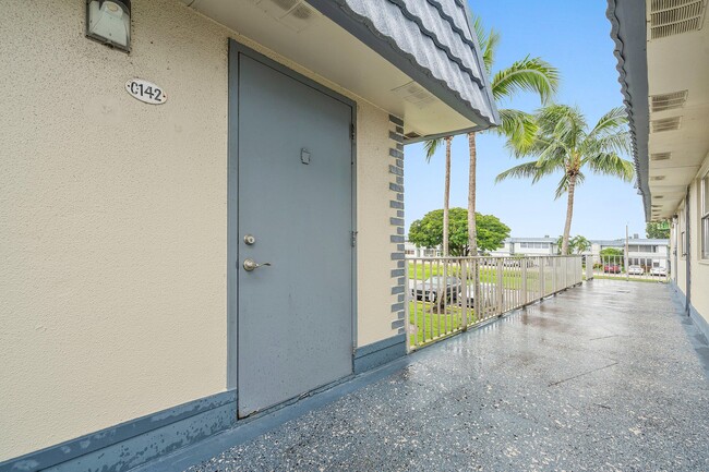 Building Photo - 142 Brittany Terrace