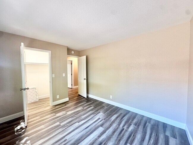 Building Photo - Three Bedroom, Two Bath Home in Citrus Hei...