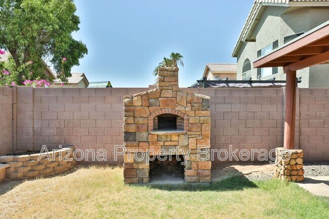 Building Photo - 4601 E Scott Ave