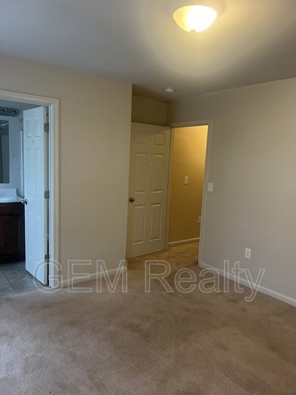 Building Photo - 35122 Saba Pl