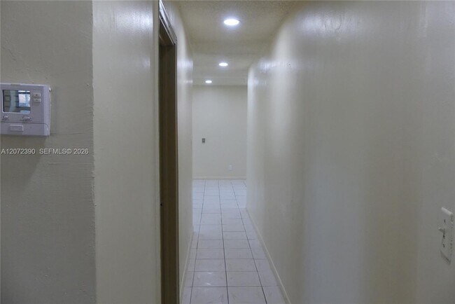 Building Photo - 8130 NW 14th Ct