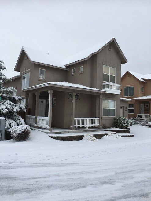 Building Photo - 1045 Peach Blossom Way