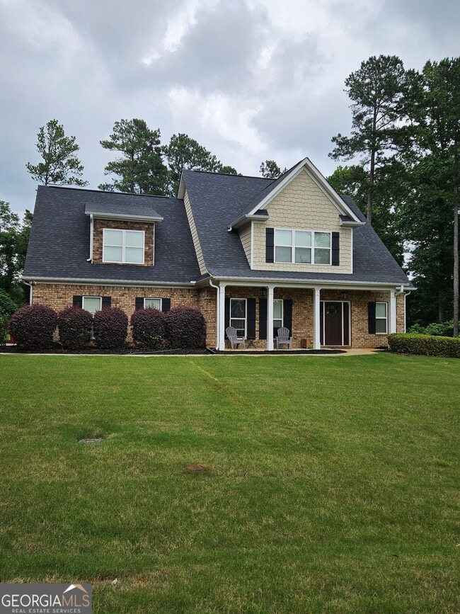 Primary Photo - 10 Laurel Ridge