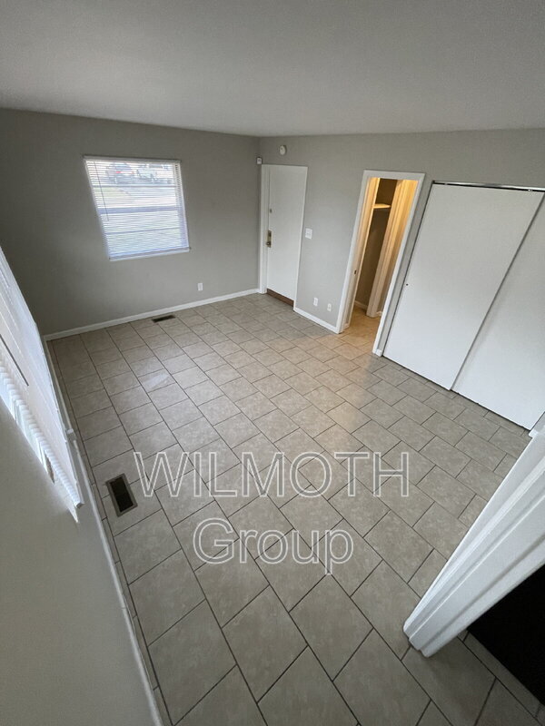 Building Photo - 622 Brewer Pl