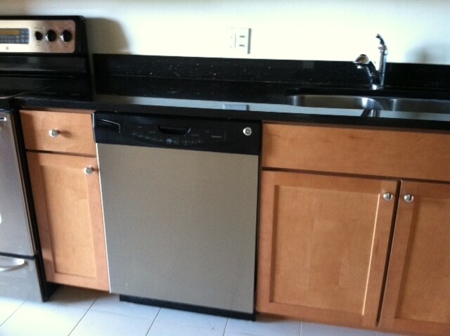 Kitchen - 2230 George C Marshall Dr