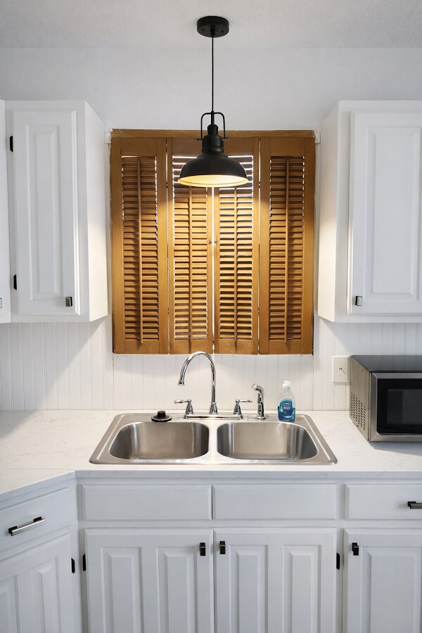 Building Photo - 528 W Kellis St