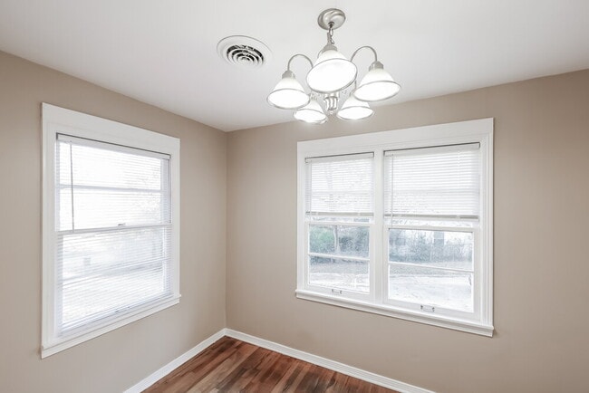 Building Photo - 2568 Forestdale Blvd