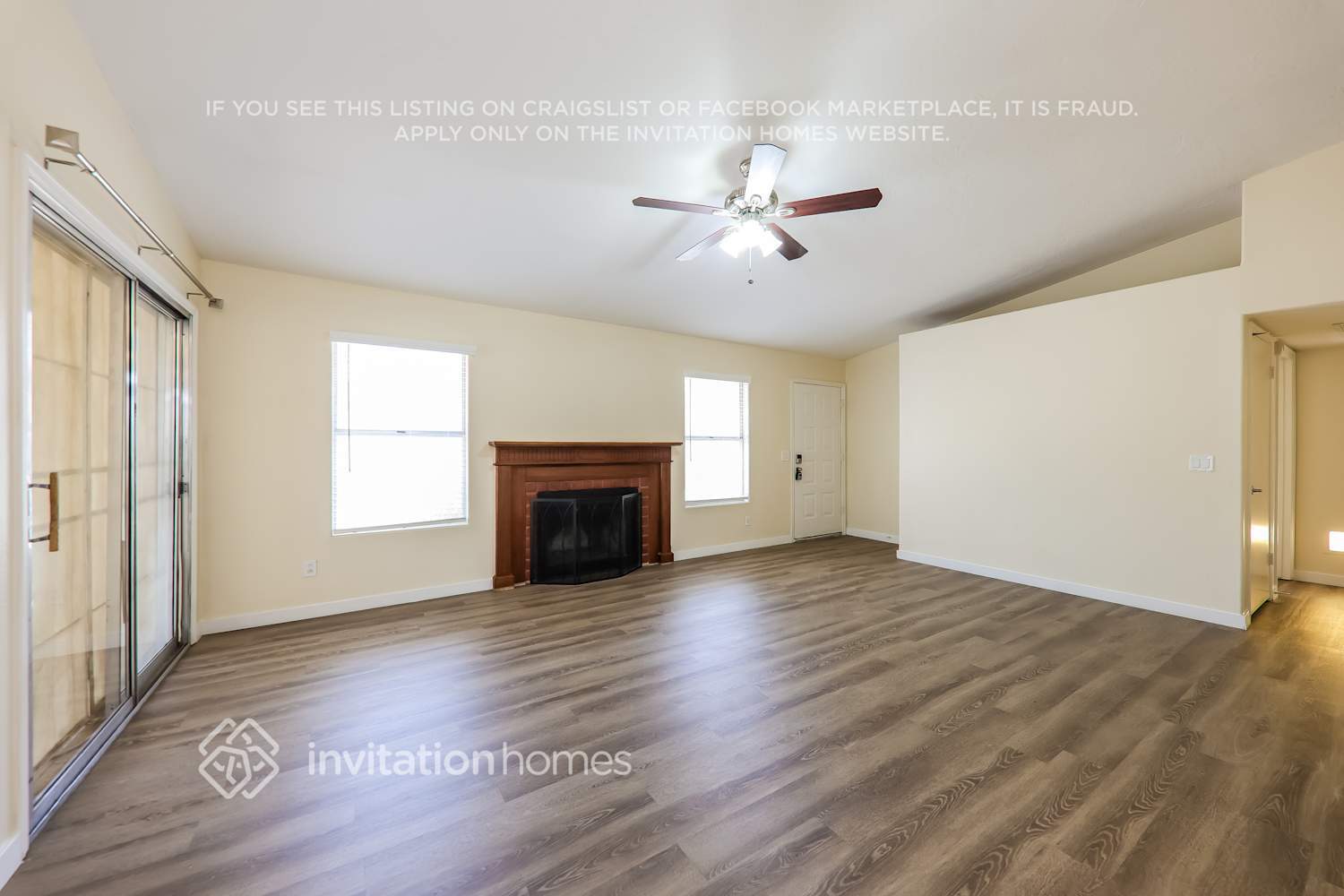 Building Photo - 1516 E Kristal Way