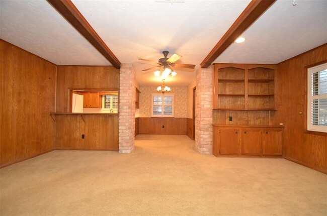 Building Photo - 13722 Lynnwood Ln
