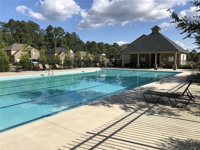 Building Photo - 1750 Dahlia Dr