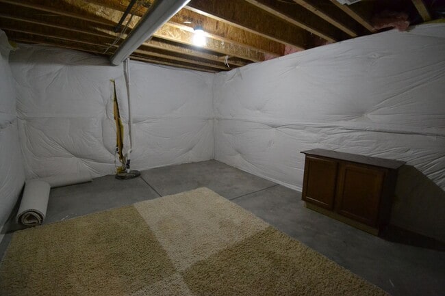 Building Photo - 4 bedrooms and large loft in Banning Lewis...