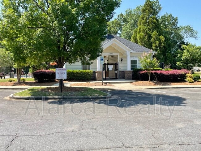 Building Photo - 12256 Red Rust Ln