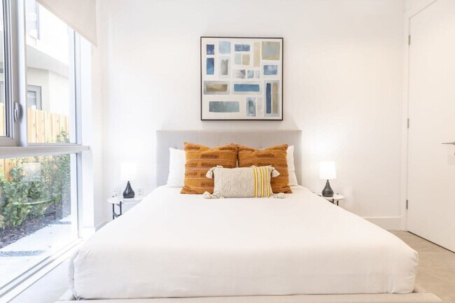 Building Photo - 3118 Elizabeth St