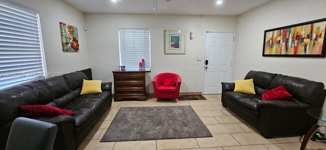 Building Photo - 6510 SW 58th Ave