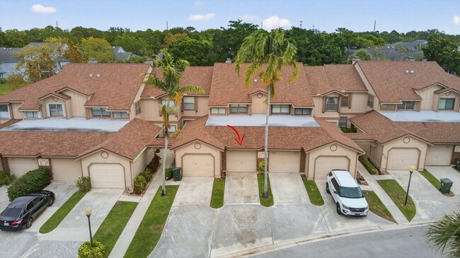 Building Photo - 500 Crosswinds Dr