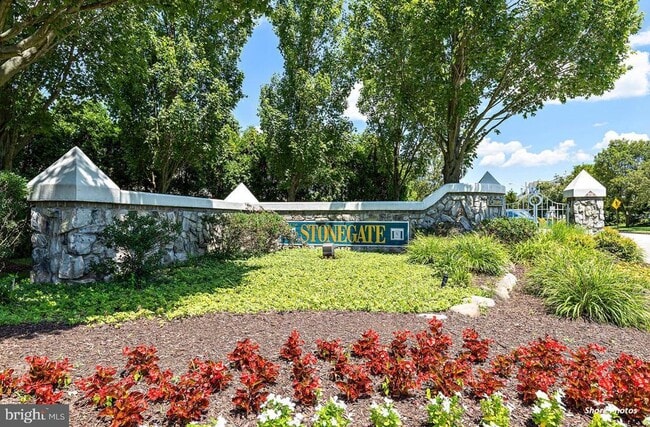 Building Photo - 806 Wharton Rd