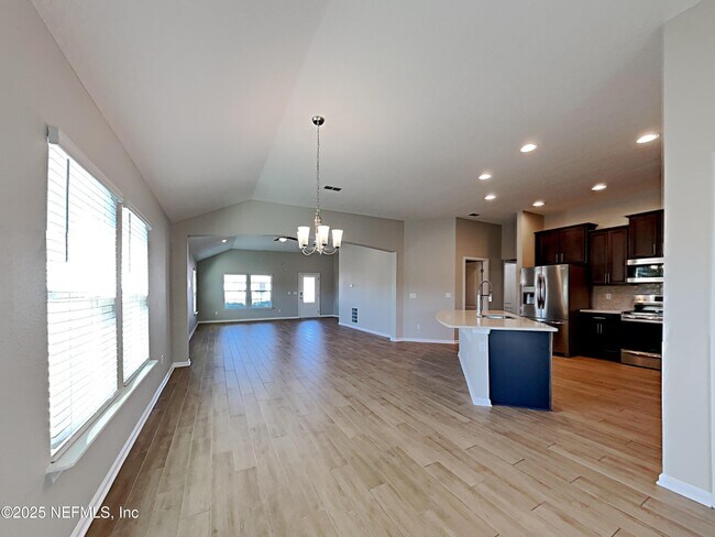 Building Photo - 12601 Itani Ct
